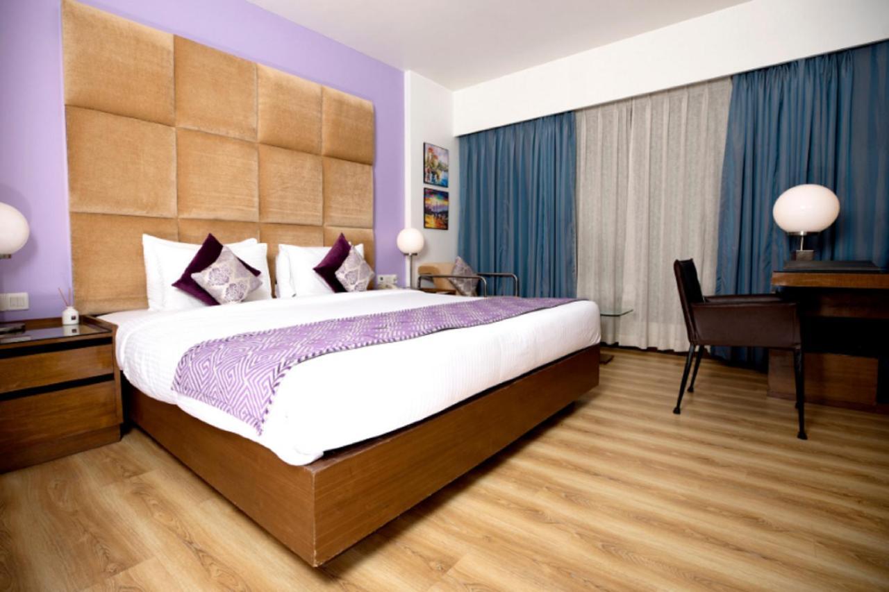 Hotel Yogi Executive, Navi Mumbai Extérieur photo