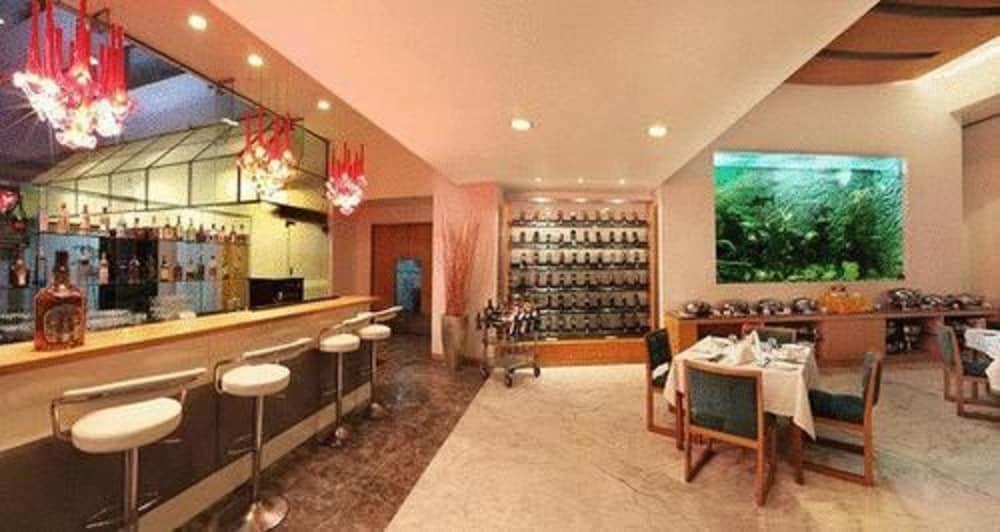 Hotel Yogi Executive, Navi Mumbai Extérieur photo