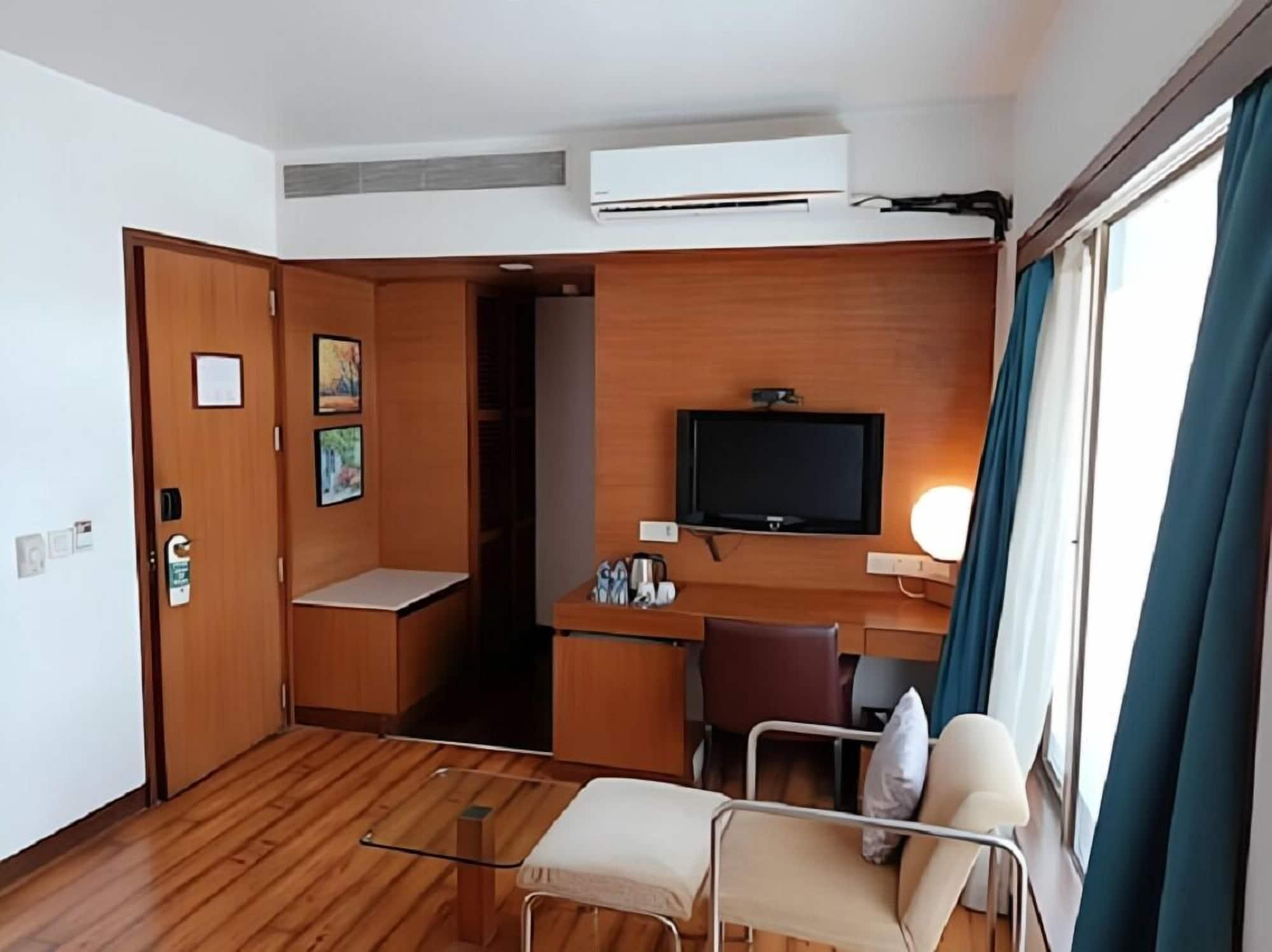 Hotel Yogi Executive, Navi Mumbai Extérieur photo