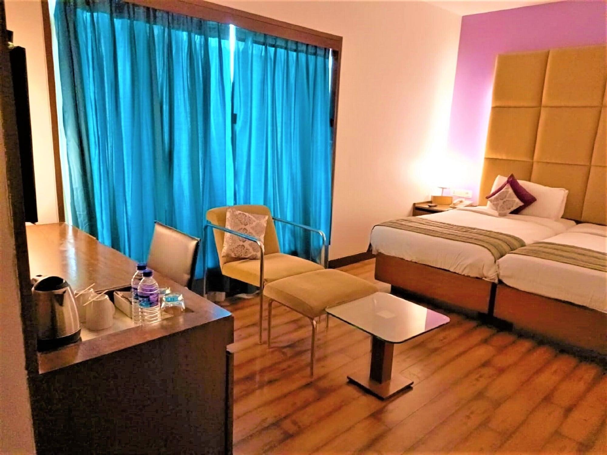 Hotel Yogi Executive, Navi Mumbai Extérieur photo