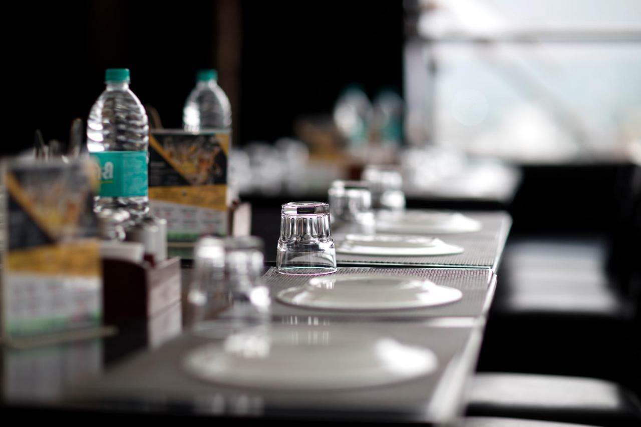 Hotel Yogi Executive, Navi Mumbai Extérieur photo
